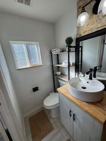 4133 3RD AVENUE N, St Petersburg, FL 33713