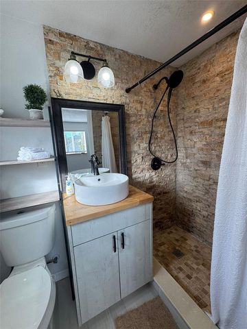 4133 3RD AVENUE N, St Petersburg, FL 33713