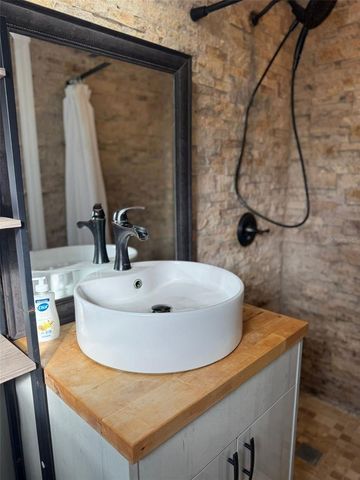 4133 3RD AVENUE N, St Petersburg, FL 33713