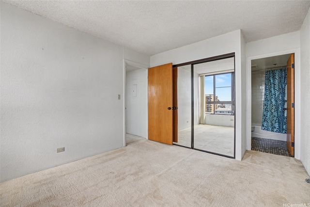 5333 Likini Street 1202, Honolulu, HI 96818