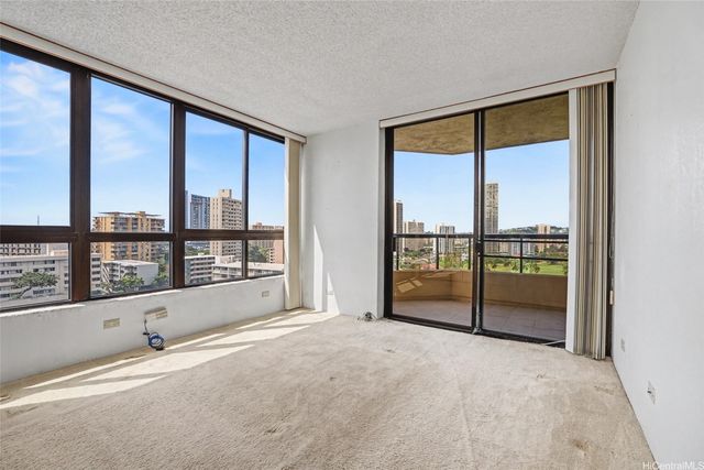 5333 Likini Street 1202, Honolulu, HI 96818