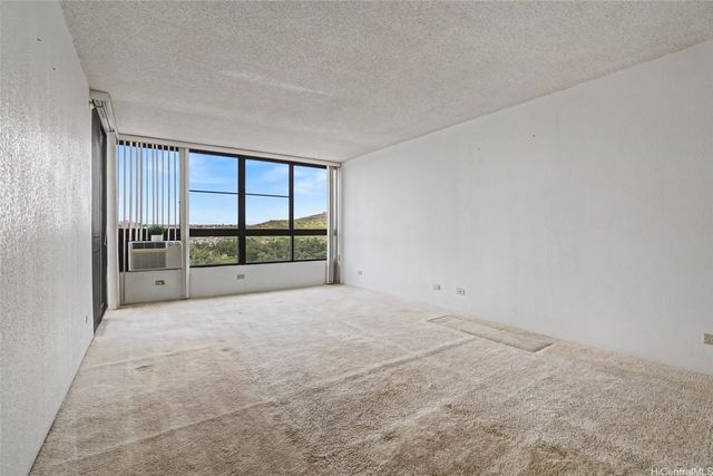 5333 Likini Street 1202, Honolulu, HI 96818