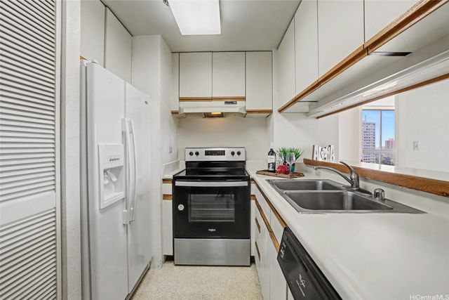 5333 Likini Street 1202, Honolulu, HI 96818