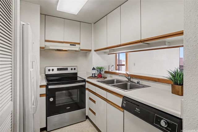 5333 Likini Street 1202, Honolulu, HI 96818