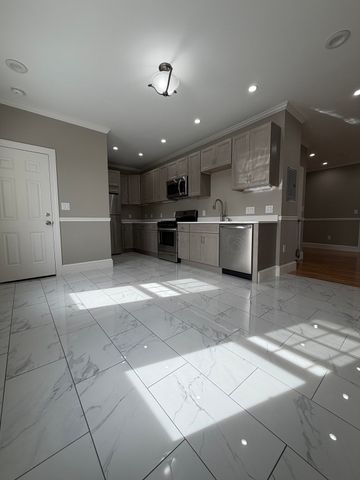 4 Stockton St 3, Boston, MA 02124