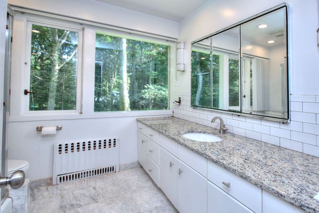 208 Bayberry Lane, Westport, CT 06880