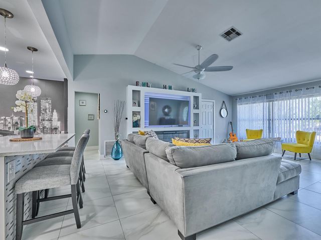 9020 SW 8th Street, Boca Raton, FL 33433