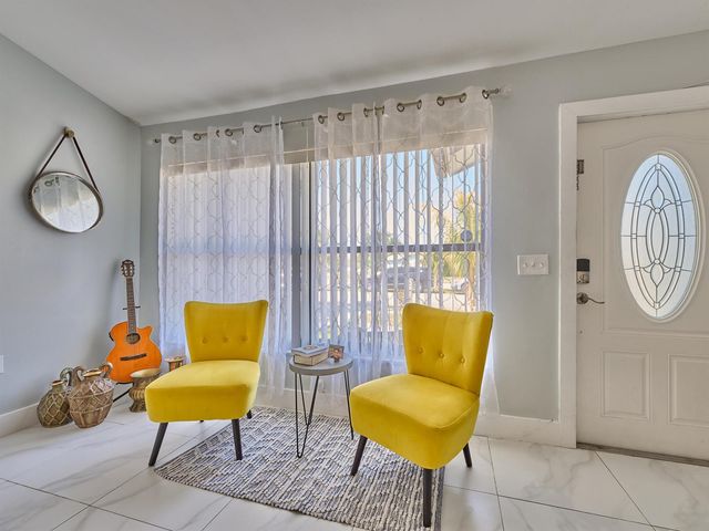 9020 SW 8th Street, Boca Raton, FL 33433
