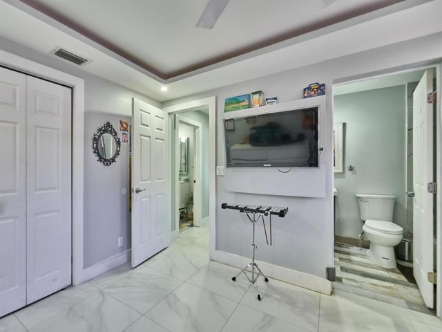 9020 SW 8th Street, Boca Raton, FL 33433