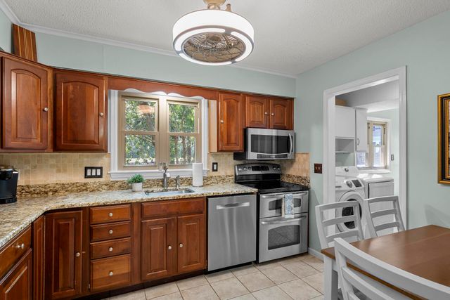 608 Ventura Place, Mount Pleasant, SC 29464