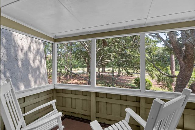 608 Ventura Place, Mount Pleasant, SC 29464