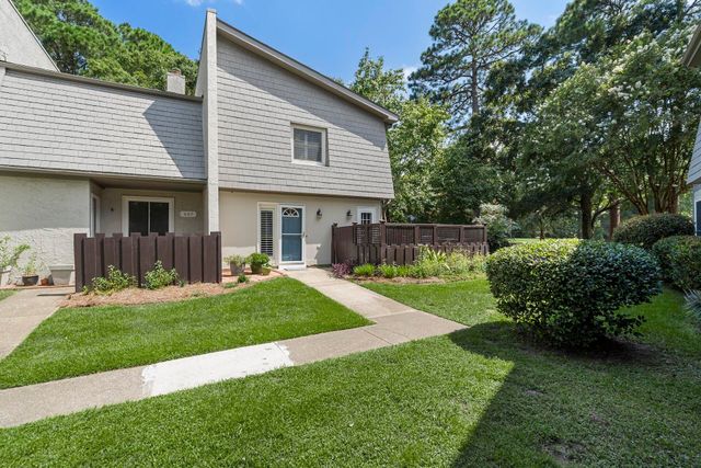 608 Ventura Place, Mount Pleasant, SC 29464