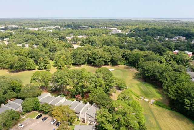 608 Ventura Place, Mount Pleasant, SC 29464