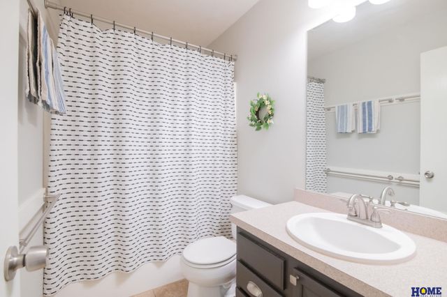 5844 S 91st Street, Lincoln, NE 68526