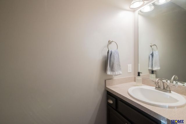 5844 S 91st Street, Lincoln, NE 68526