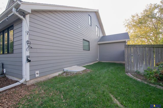 5844 S 91st Street, Lincoln, NE 68526