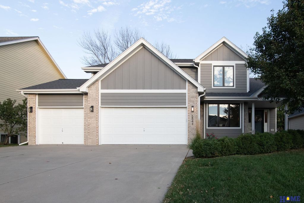 5844 S 91st Street, Lincoln, NE 68526