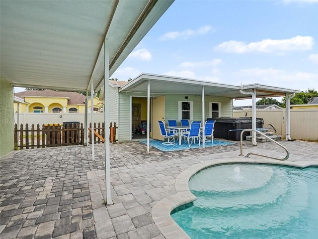 128 BRIGHTON CIRCLE, Auburndale, FL 33823