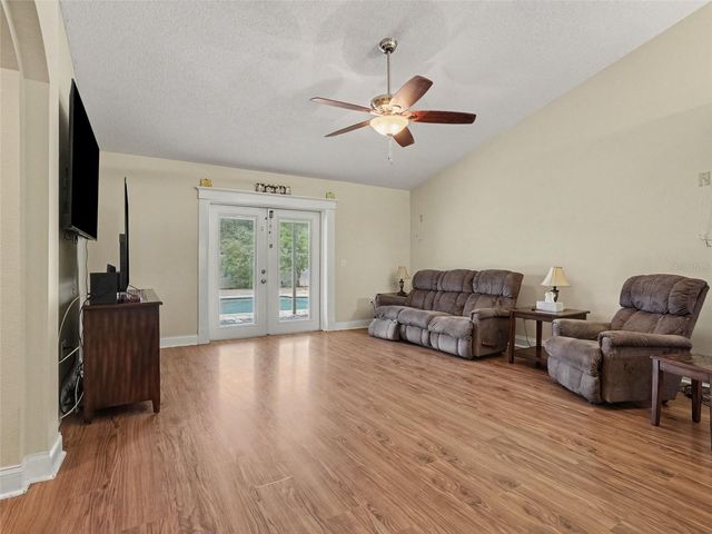 128 BRIGHTON CIRCLE, Auburndale, FL 33823