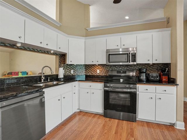 128 BRIGHTON CIRCLE, Auburndale, FL 33823