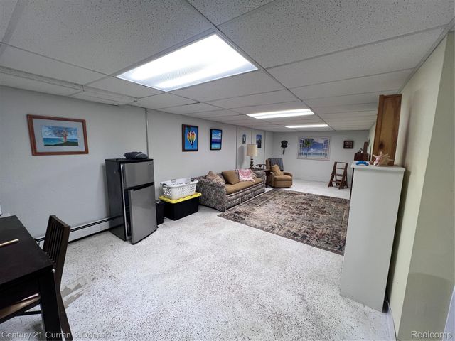 61035 Eleven Mile Road 4, South Lyon, MI 48178