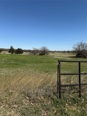 3345 Collins Road, Burleson, TX 76028