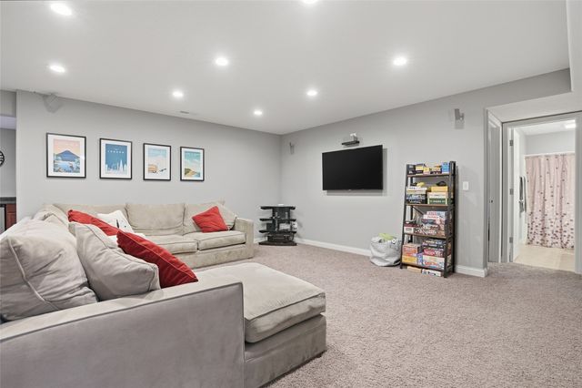 360 Lockmoor Avenue, North Liberty, IA 52317