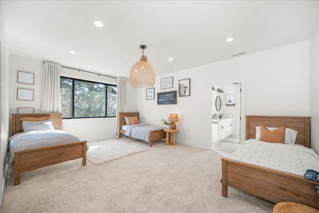 9610 S Mullen Hill Rd, Spokane, WA 99224