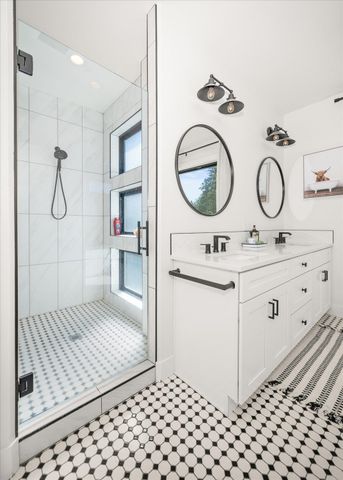 9610 S Mullen Hill Rd, Spokane, WA 99224