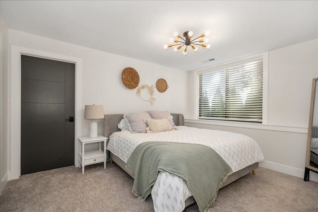 9610 S Mullen Hill Rd, Spokane, WA 99224