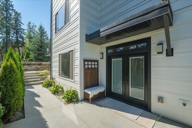 9610 S Mullen Hill Rd, Spokane, WA 99224