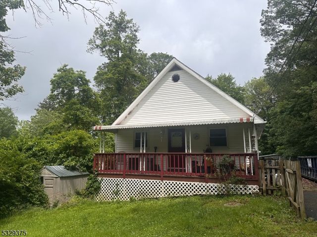 10 Villanueva Ave, Jefferson Twp., NJ 07849