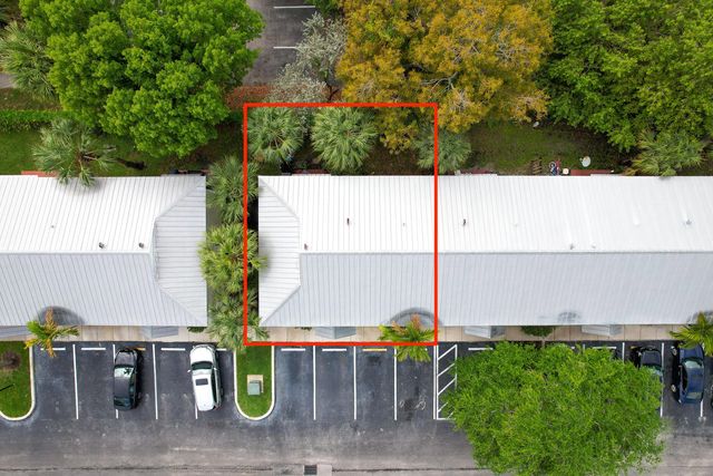 4216 Leo Lane Unit 4f, Riviera Beach, FL 33410