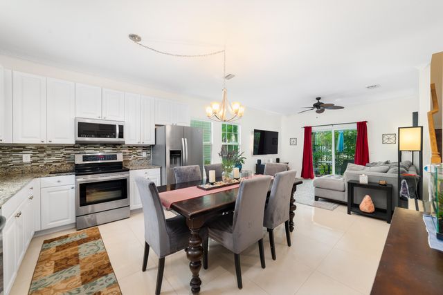 4216 Leo Lane Unit 4f, Riviera Beach, FL 33410