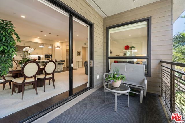 12763 Shell Place 2, Los Angeles, CA 90094