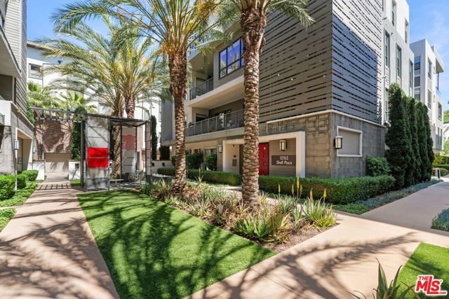 12763 Shell Place 2, Los Angeles, CA 90094