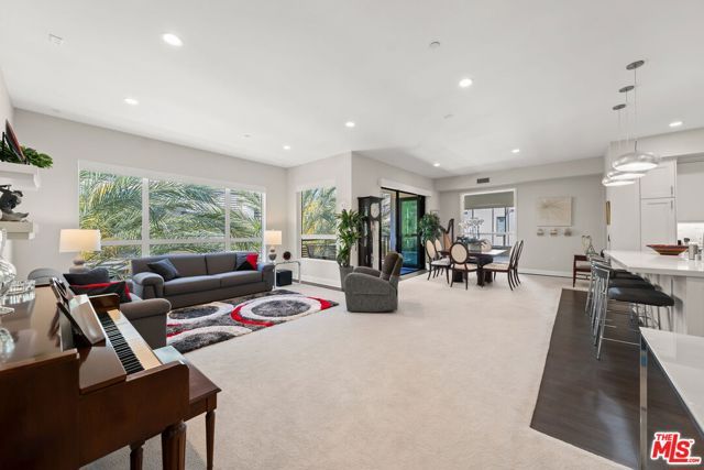 12763 Shell Place 2, Los Angeles, CA 90094