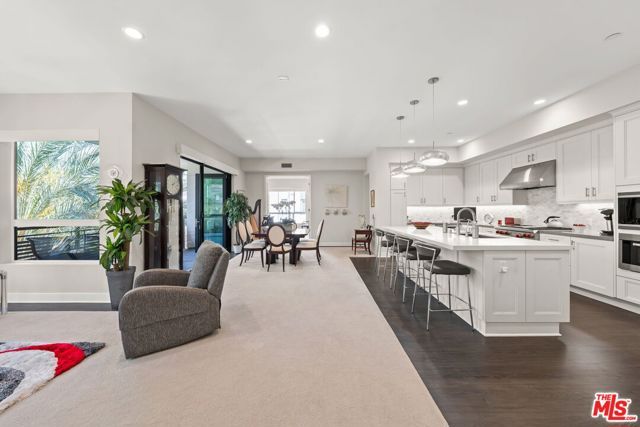 12763 Shell Place 2, Los Angeles, CA 90094