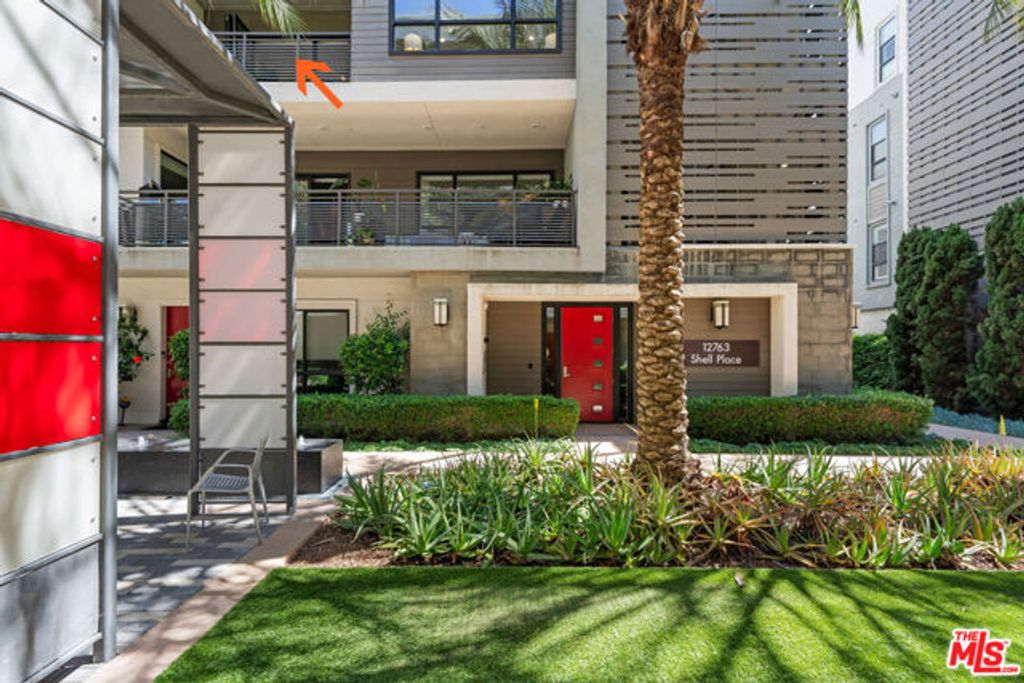 12763 Shell Place 2, Los Angeles, CA 90094