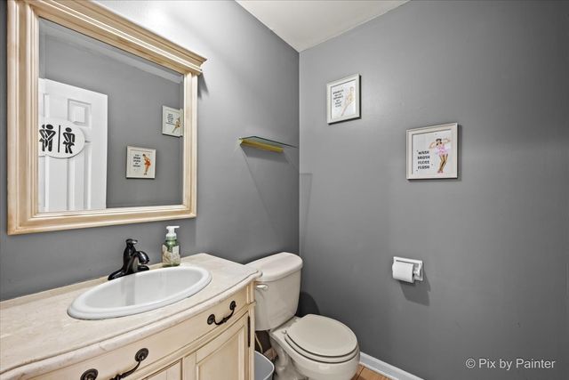 635 Pauline Court, Gilberts, IL 60136