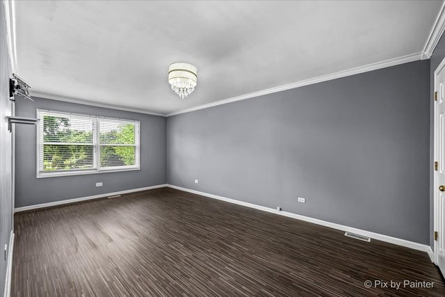 635 Pauline Court, Gilberts, IL 60136