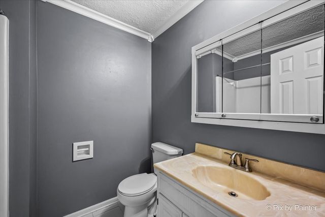 635 Pauline Court, Gilberts, IL 60136