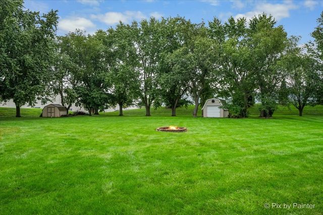 635 Pauline Court, Gilberts, IL 60136