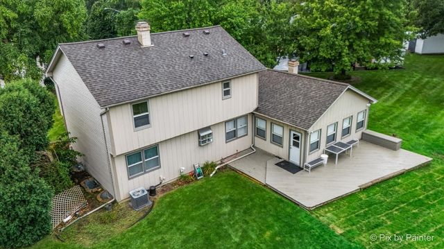635 Pauline Court, Gilberts, IL 60136