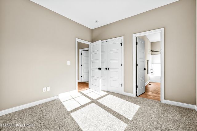 1004 Richwood Way, La Grange, KY 40031