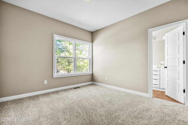 1004 Richwood Way, La Grange, KY 40031