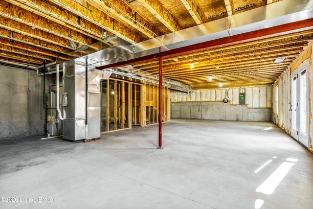 1004 Richwood Way, La Grange, KY 40031