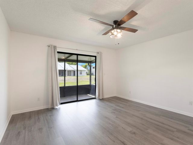 1913 Abbey Road, West Palm Beach, FL 33415