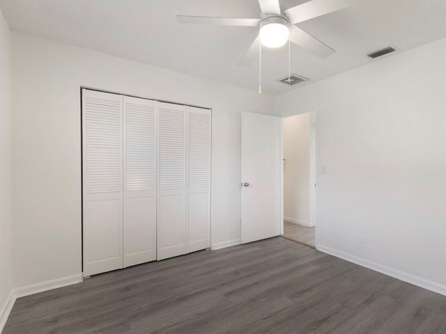 1913 Abbey Road, West Palm Beach, FL 33415