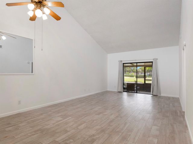 1913 Abbey Road, West Palm Beach, FL 33415